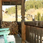 Апартаменты Zuhaus Gruab - Dog Friendly Tyrolean With Fireplace Wildshoenau Premiumcard *